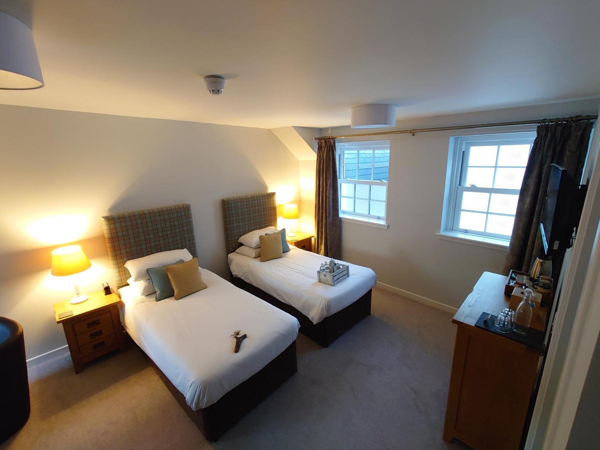 Kintail Lodge Hotel Kyle of Lochalsh Extérieur photo