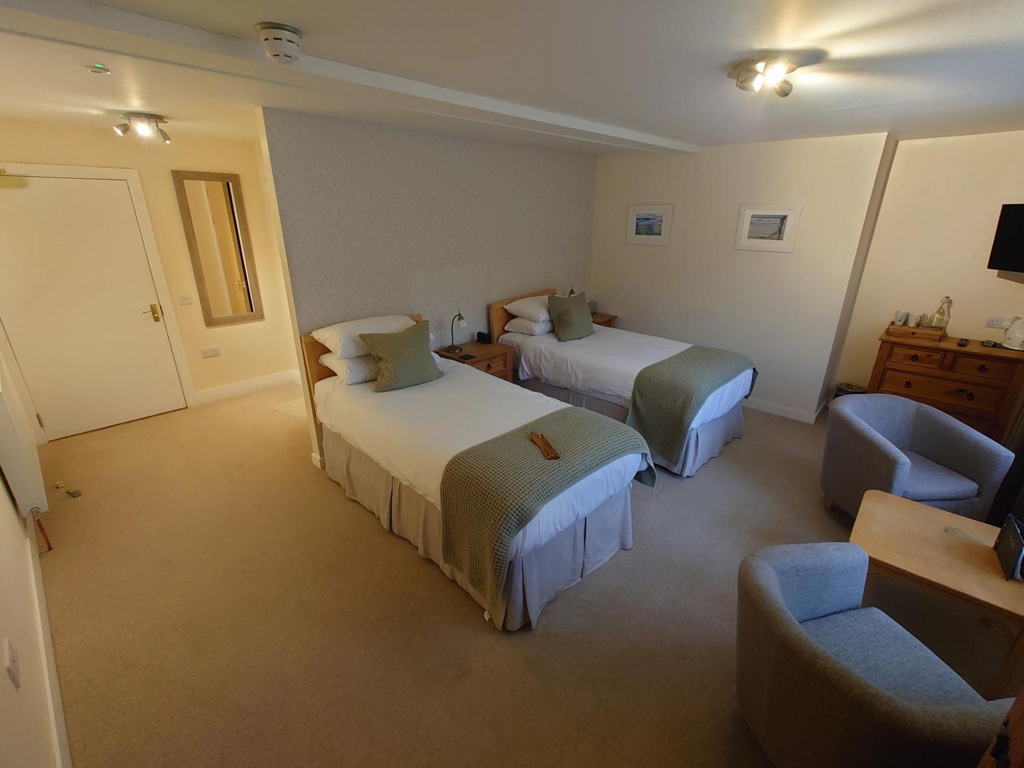 Kintail Lodge Hotel Kyle of Lochalsh Extérieur photo